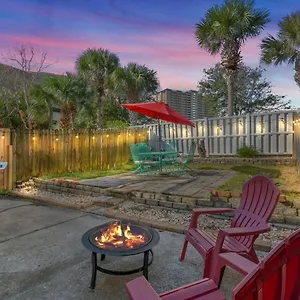 Holiday home Beach Haven - Seasonal Hot Tub, Fire Pit, Bbq, 700 Feet To Beach, Central Pcb, Free Daily Activities, & More!, Panama City Beach