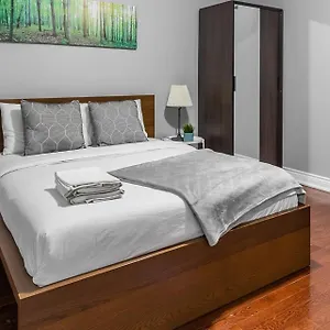 https://apt-pet-friendly-on-ossington-ave.niagara-fallshotels.com